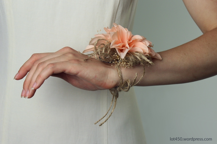 Are Wrist Corsages Still A Thing? How to Revive This Trend for
